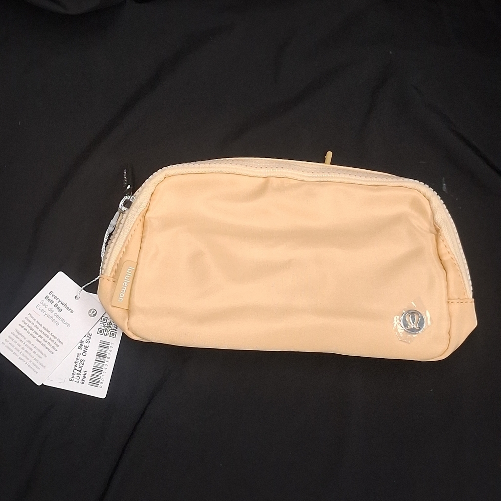 Lululemon Khaki Everywhere Belt Bag